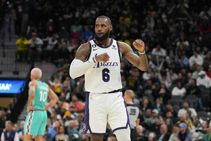 LeBron James, Los Angeles Lakers, San Antonio Spurs